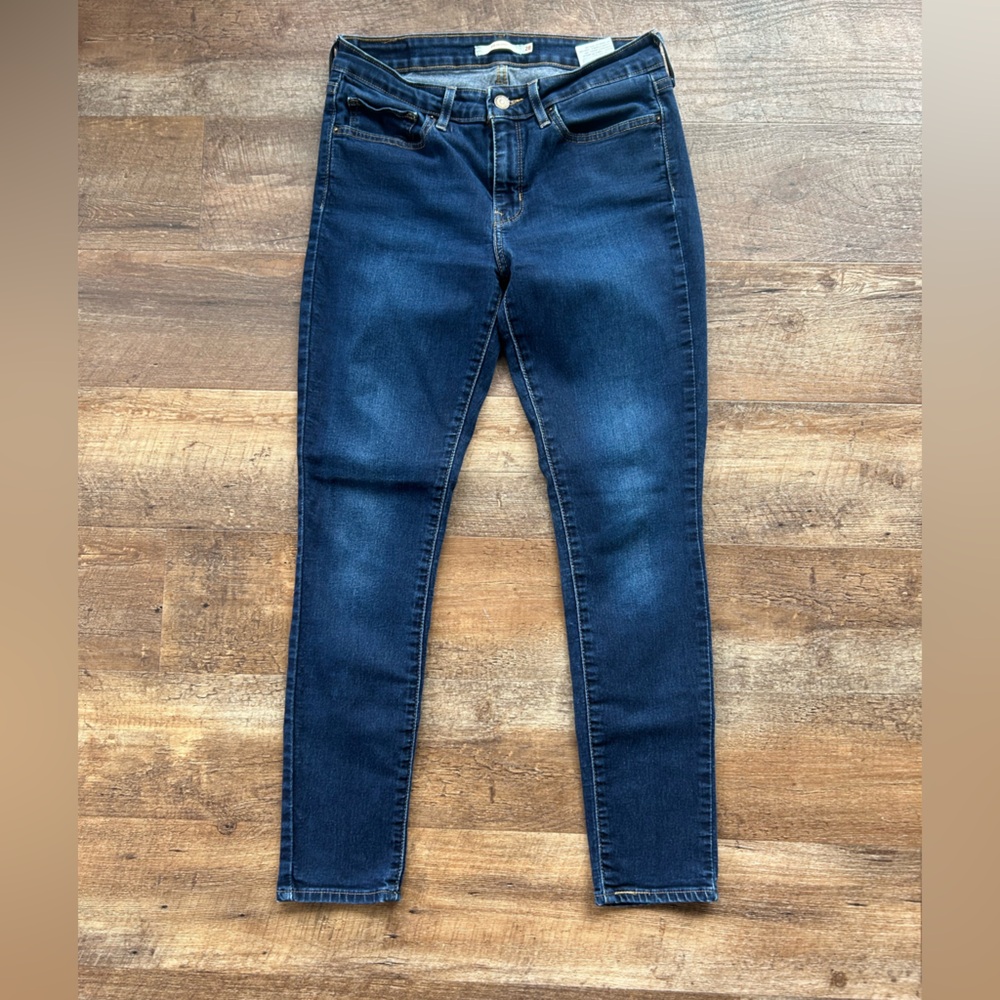 Women’s 711 skinny Levi’s jeans
